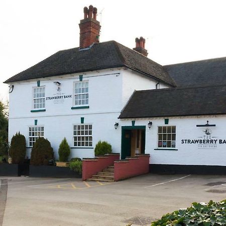 Strawberry Bank Hotel, Nec Meriden  Buitenkant foto