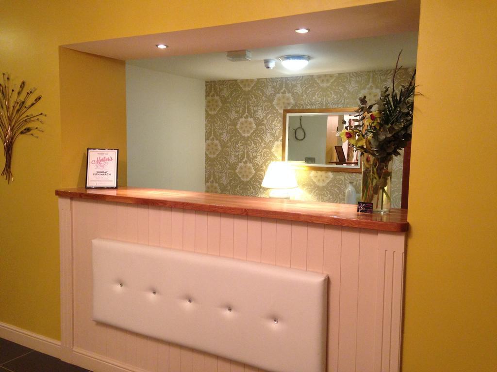 Strawberry Bank Hotel, Nec Meriden  Buitenkant foto