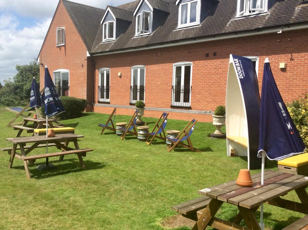Strawberry Bank Hotel, Nec Meriden  Buitenkant foto